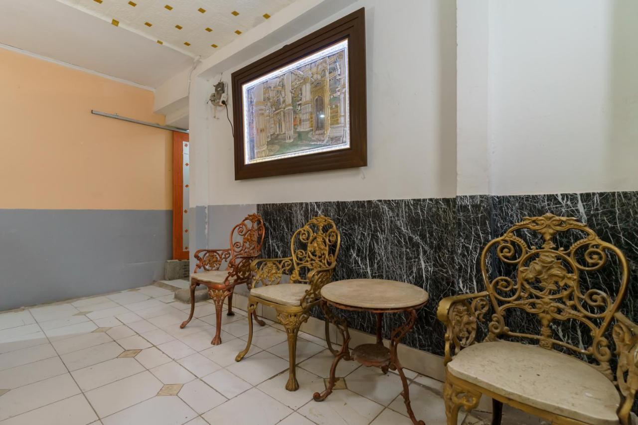 Reddoorz Syariah Near Universitas Borobudur Джакарта Екстер'єр фото